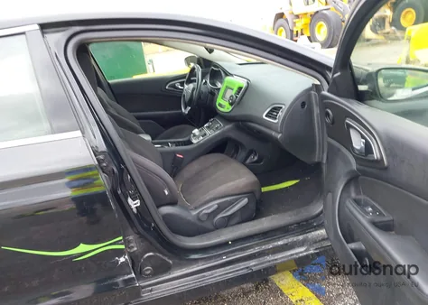 2015 Chrysler 200 Limited z USA, uszkodzony, nr VIN 1C3CCCABXFN640285